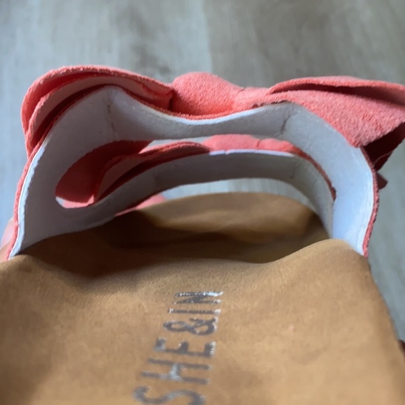 NEW She&In Slip On Sandals - Picture 7 of 8
